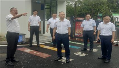 遂寧興業(yè)集團召開“問題大排查、作風(fēng)大整治、工作大提升”專項行動現(xiàn)場推進會